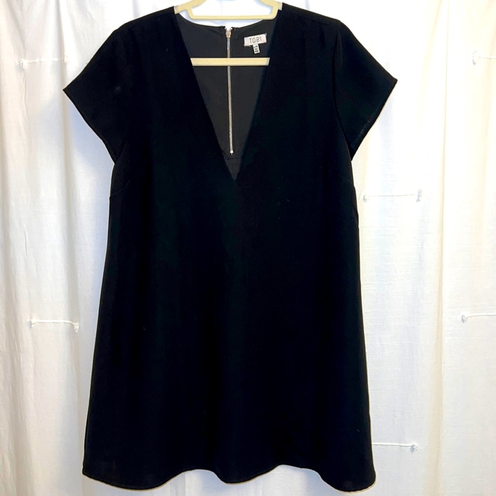 Tobi Black V Neck Mini Dress - Sz L